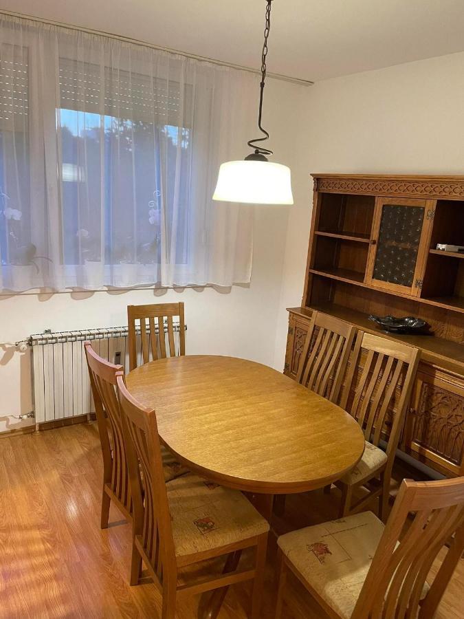Lolly Apartment カルロヴァッツ エクステリア 写真
